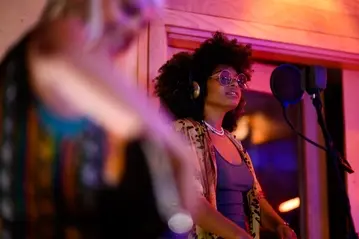 Currículo de cantor: modelo e como fazer CV de músico