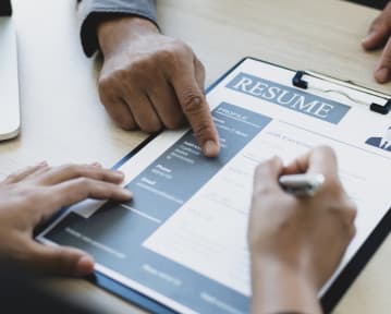 Resumo profissional pronto para currículo: 15 exemplos