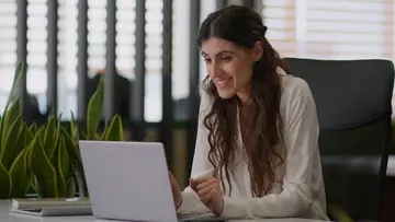 Modelos de currículo simples em Word para personalizar