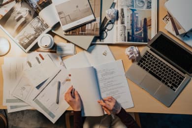 Modelos de currículo para Word e com download grátis
